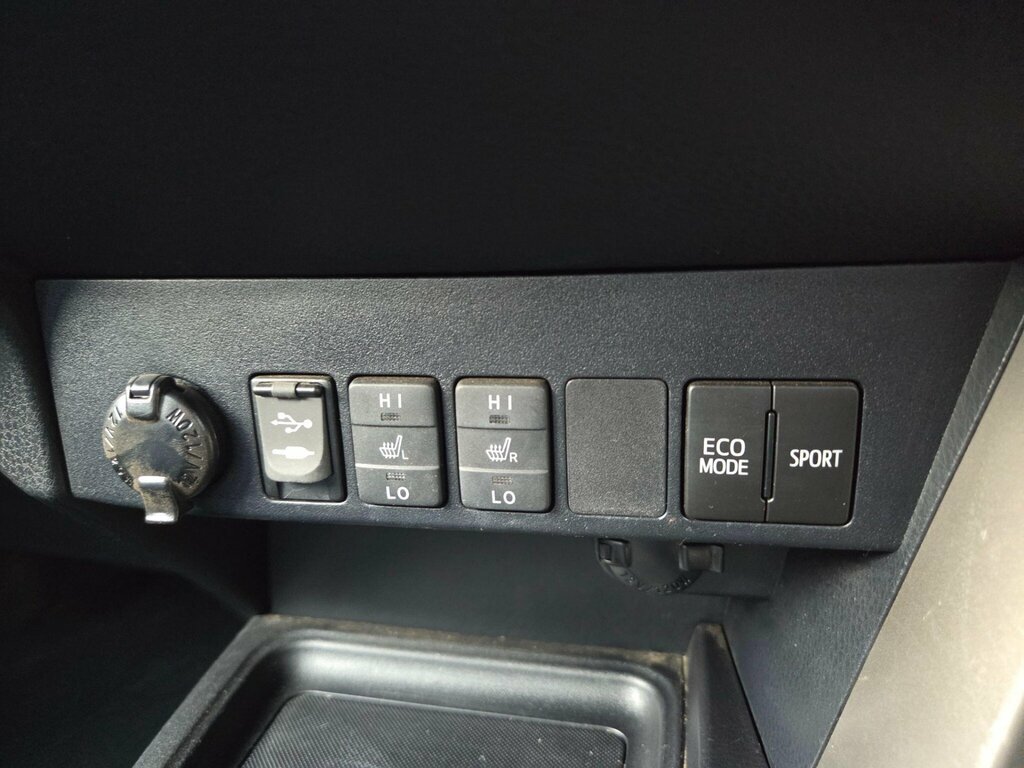 Toyota Rav 4 D-4d Icon Awd White #38