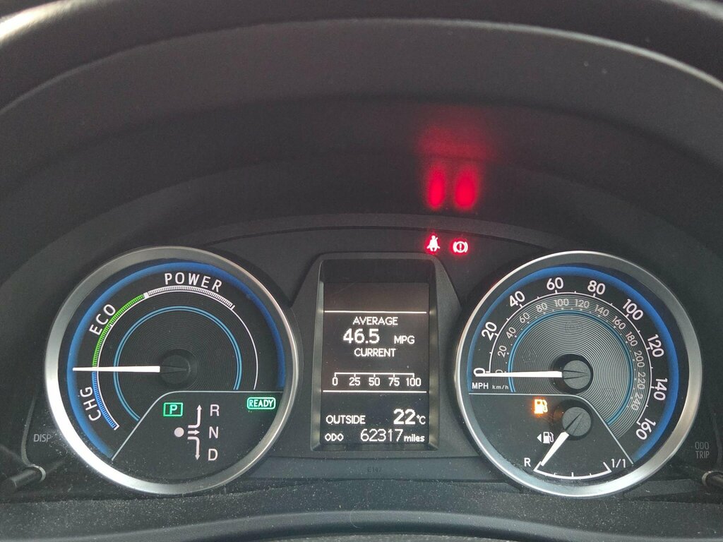 Toyota Auris 1.4 D-4d Icon Grey #32