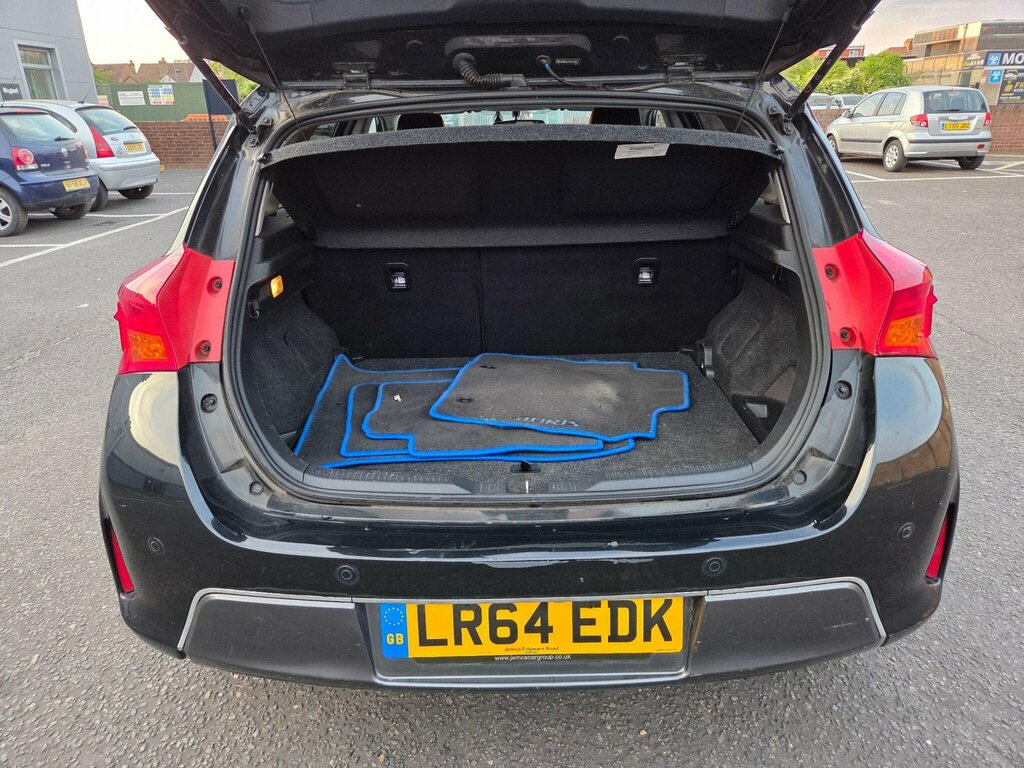 Toyota Auris 1.4 D-4d Icon Grey #45