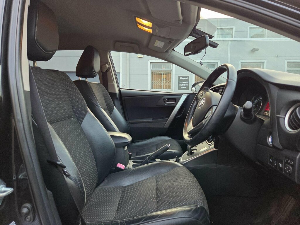Toyota Auris 1.4 D-4d Icon Grey #19