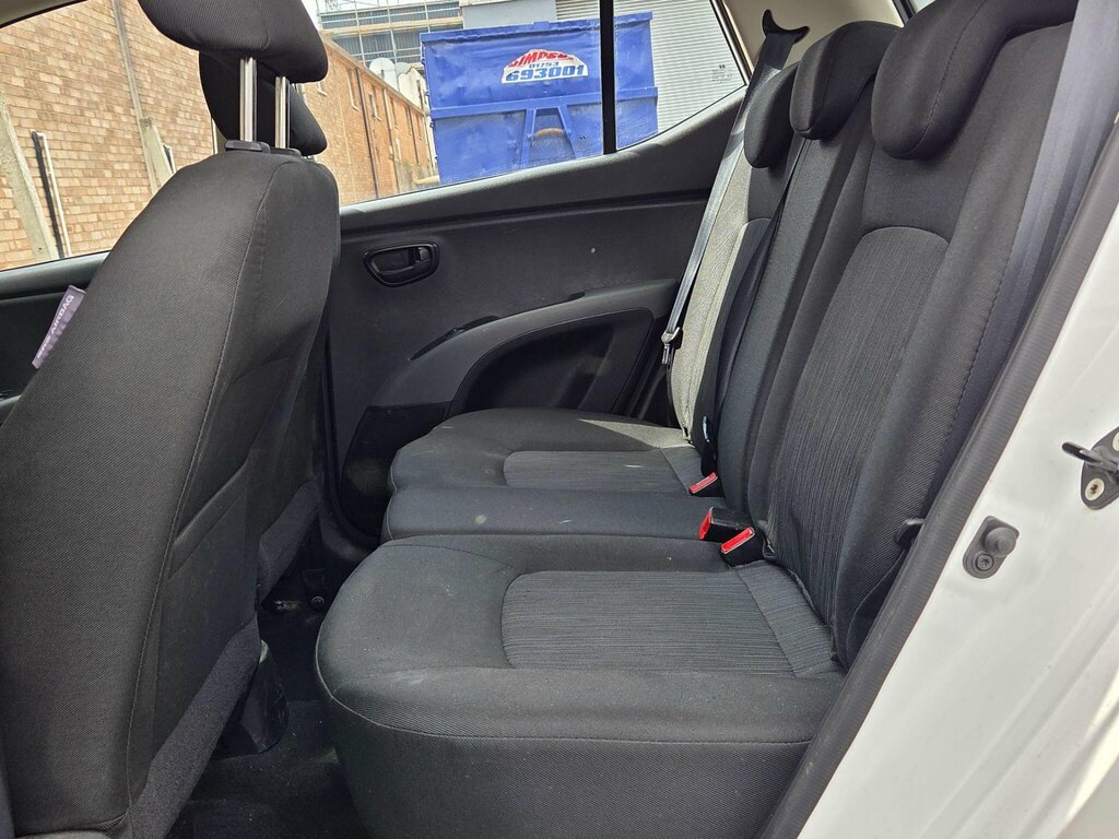Hyundai I10 1.2 Active Euro 5 Silver #22