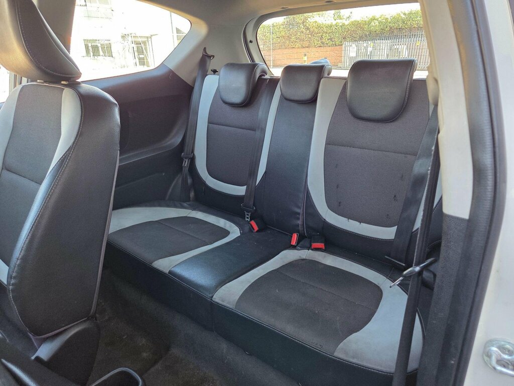 Kia Picanto 2. 1.0 Red #31