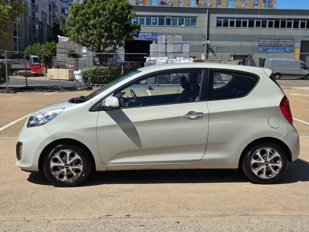 Kia Picanto 2. 1.0 Red #16
