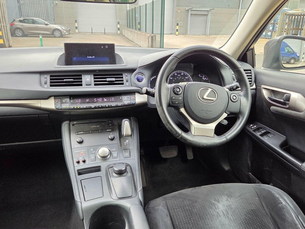 Lexus CT 1.8 Luxury Cvt Euro 6 Ss White #23