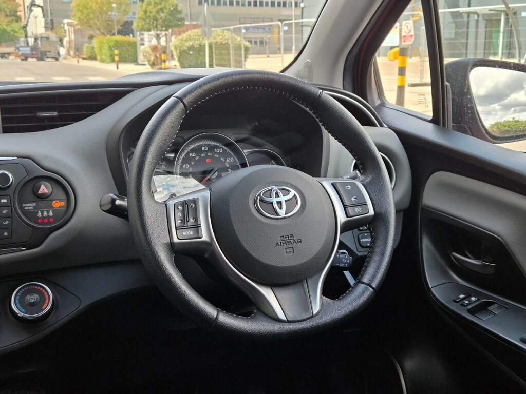 Toyota Yaris Design Grey #24