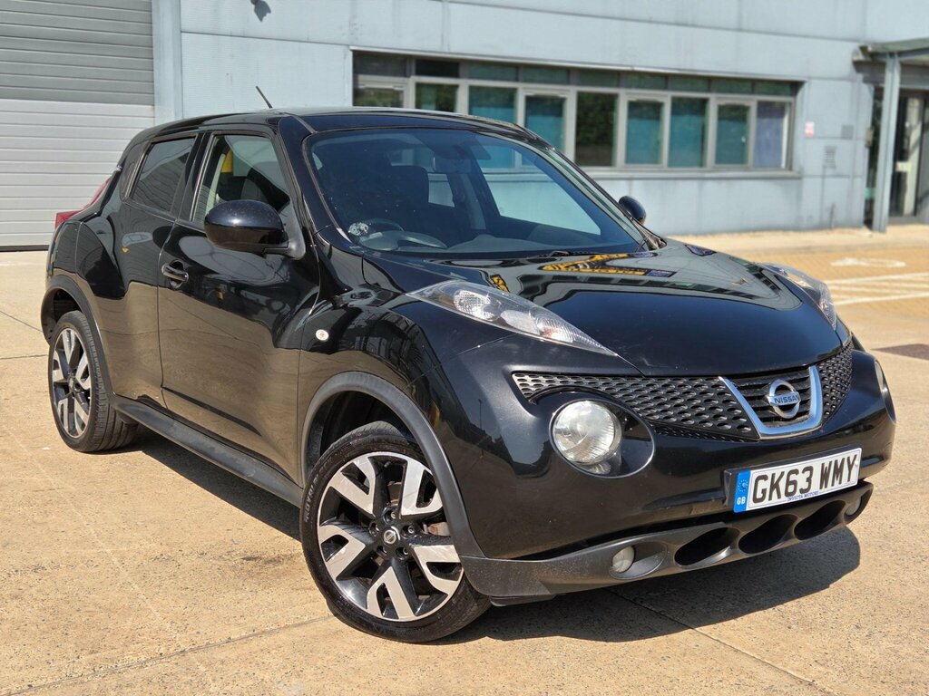 Nissan Juke 1.6 N-tec 115 Bhp Red #1