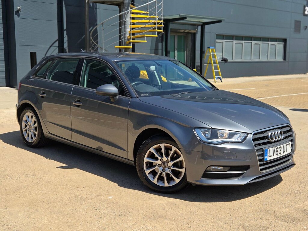 Audi A3 1.6 Tdi Sport Hatchback Euro 5 Black #12