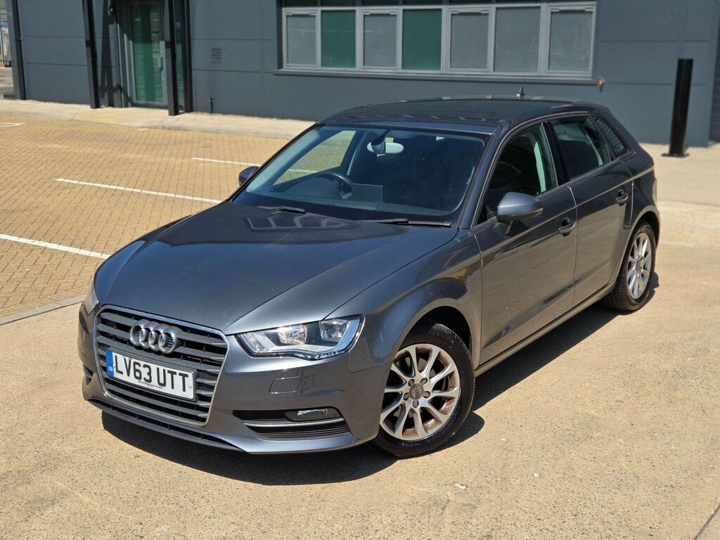 Audi A3 1.6 Tdi Sport Hatchback Euro 5 Black #8