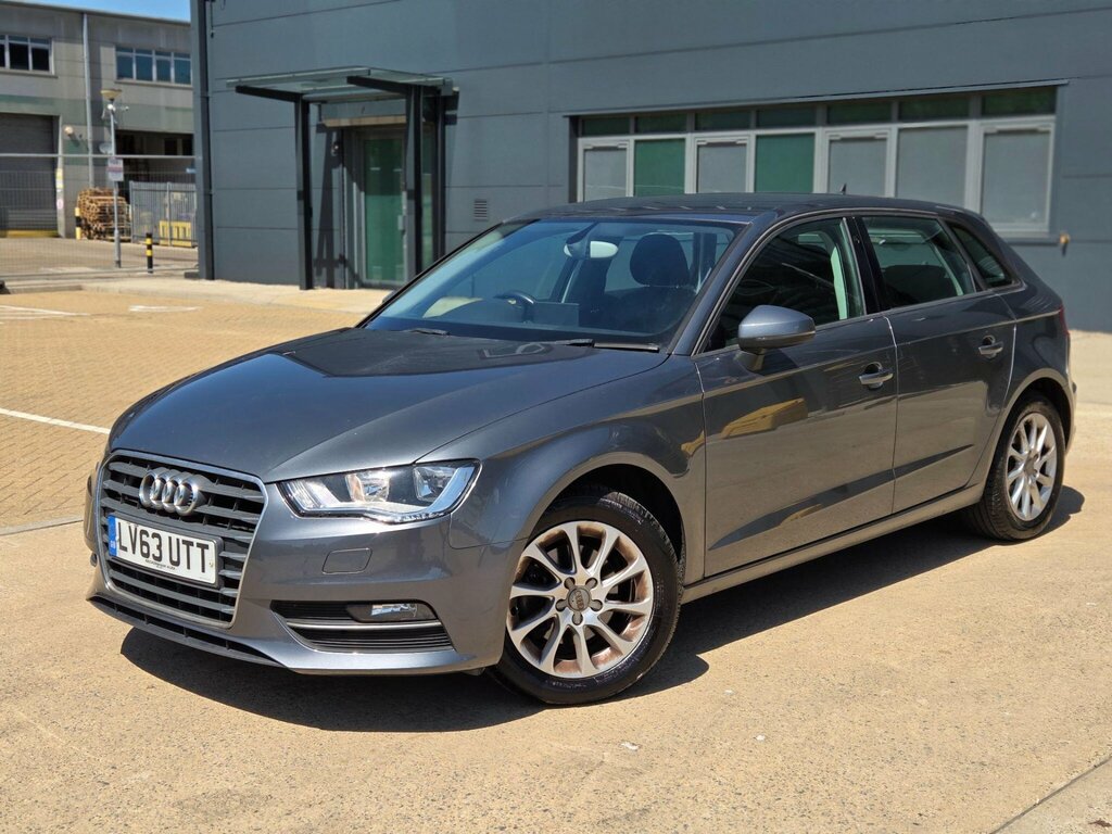 Audi A3 1.6 Tdi Sport Hatchback Euro 5 Black #52