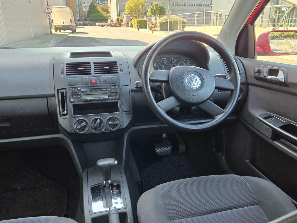 Volkswagen Polo  Green #36