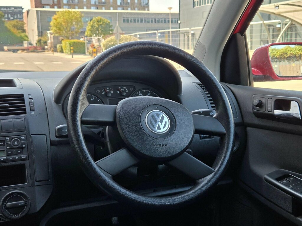 Volkswagen Polo  Green #34