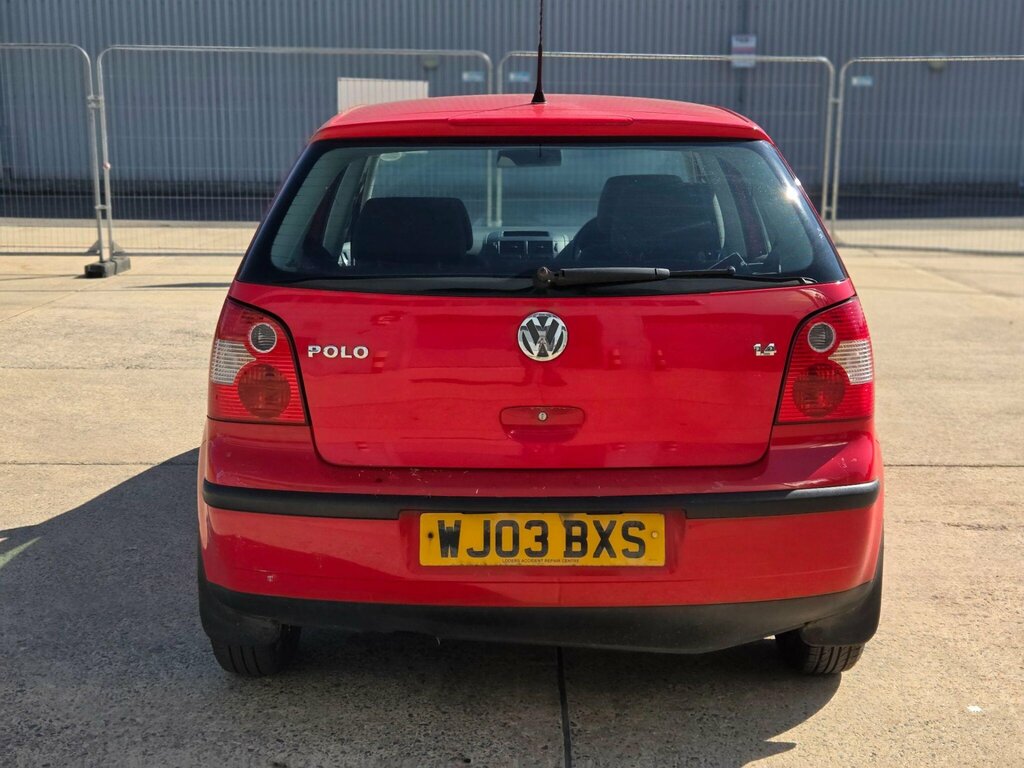 Volkswagen Polo  Green #16