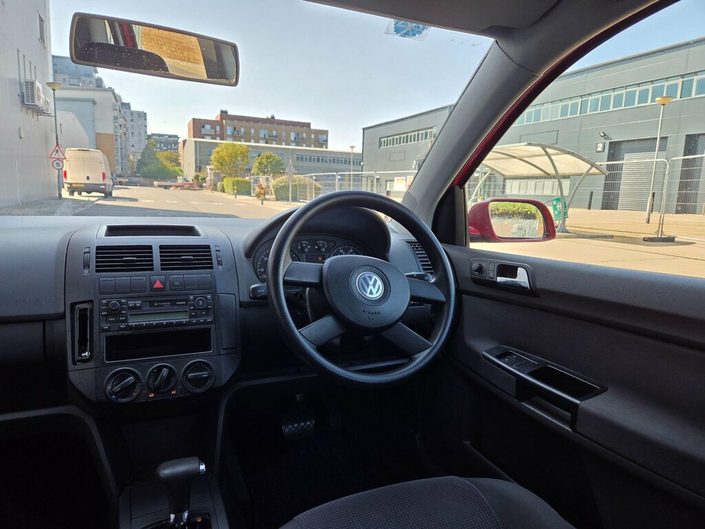 Volkswagen Polo  Green #23