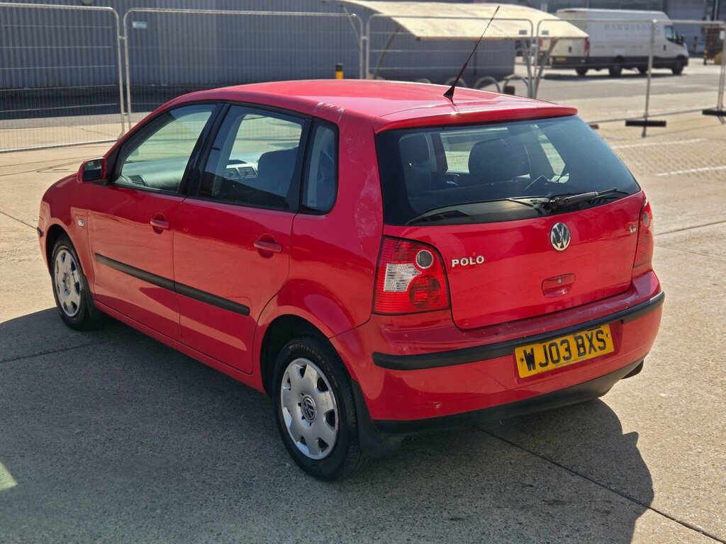 Volkswagen Polo  Green #18