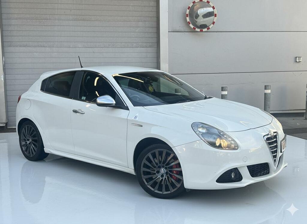 Alfa Romeo Giulietta 1750 Tbi Cloverleaf Euro 5 White
