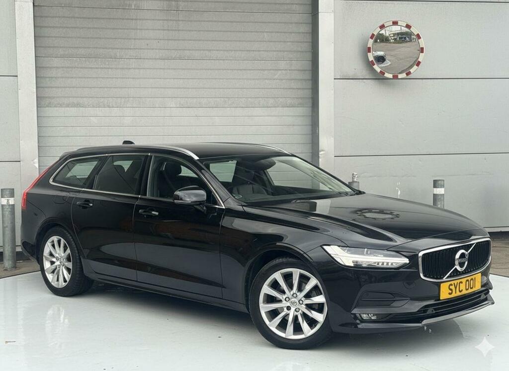 Volvo V90 2.0 T4 Momentum Plus Euro 6 Ss Black