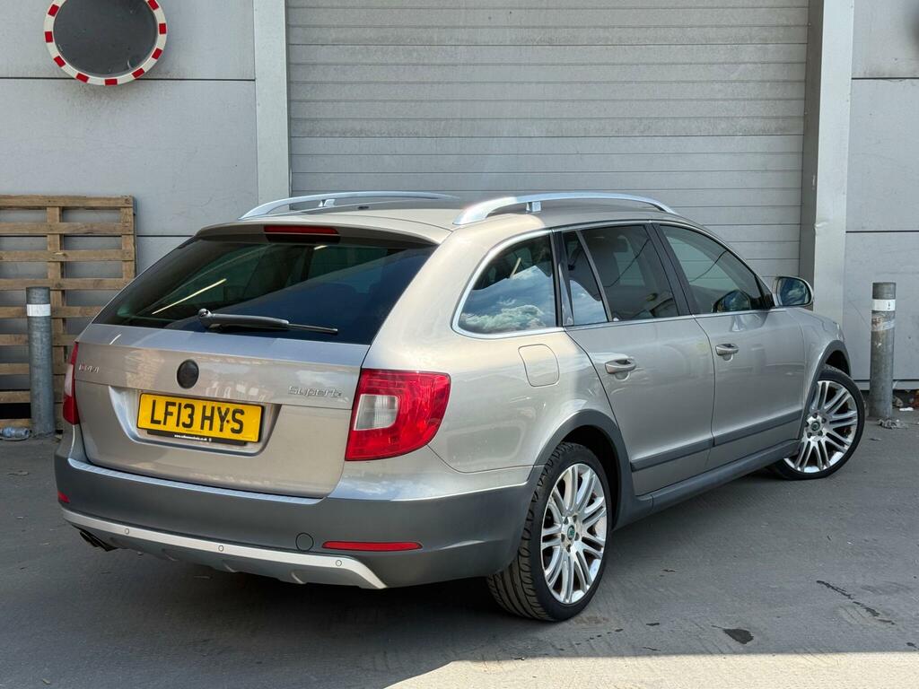 Skoda Superb 2.0 Tdi Outdoor Outdoor 4Wd Euro Beige #4