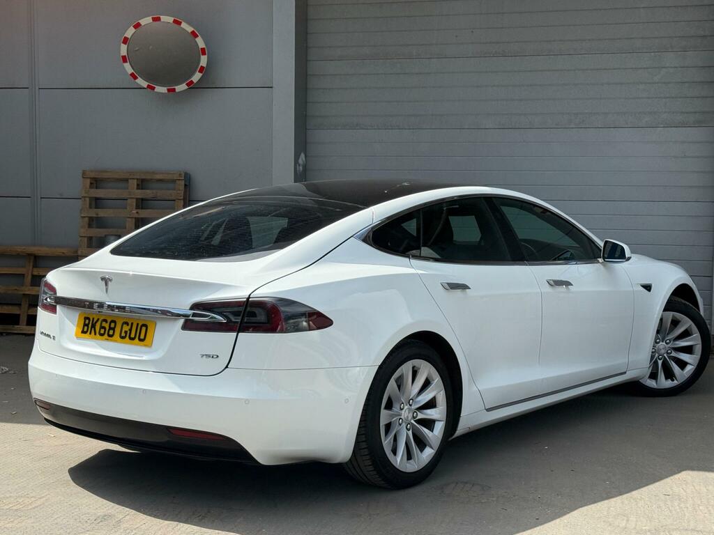 Tesla Model S 75D Dual Motor 4Wd White