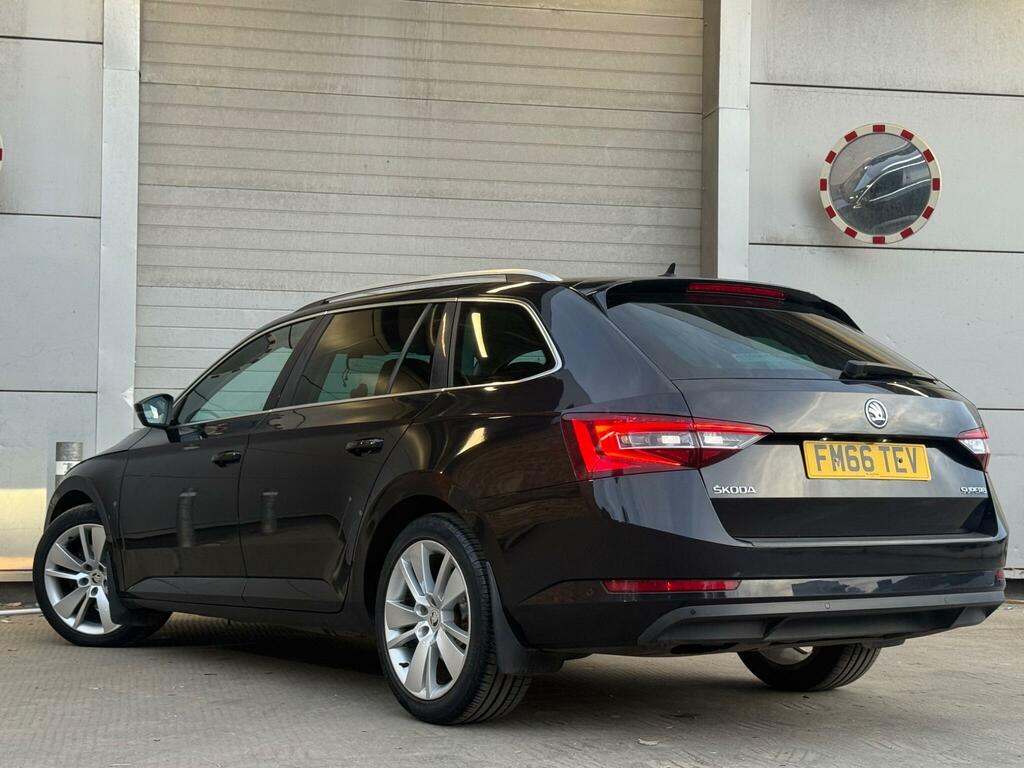 Skoda Superb 2.0 Tdi Se L Executive Euro 6 Ss Black #2