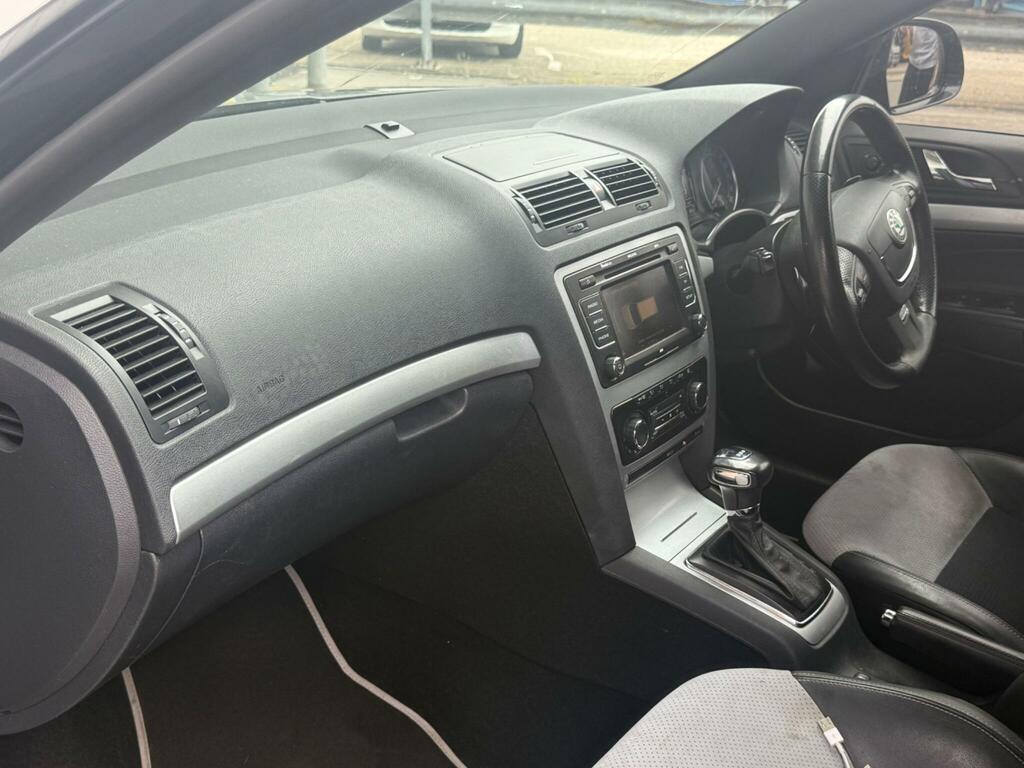Skoda Octavia 2.0 Tdi Vrs Dsg Euro 5 Black #5