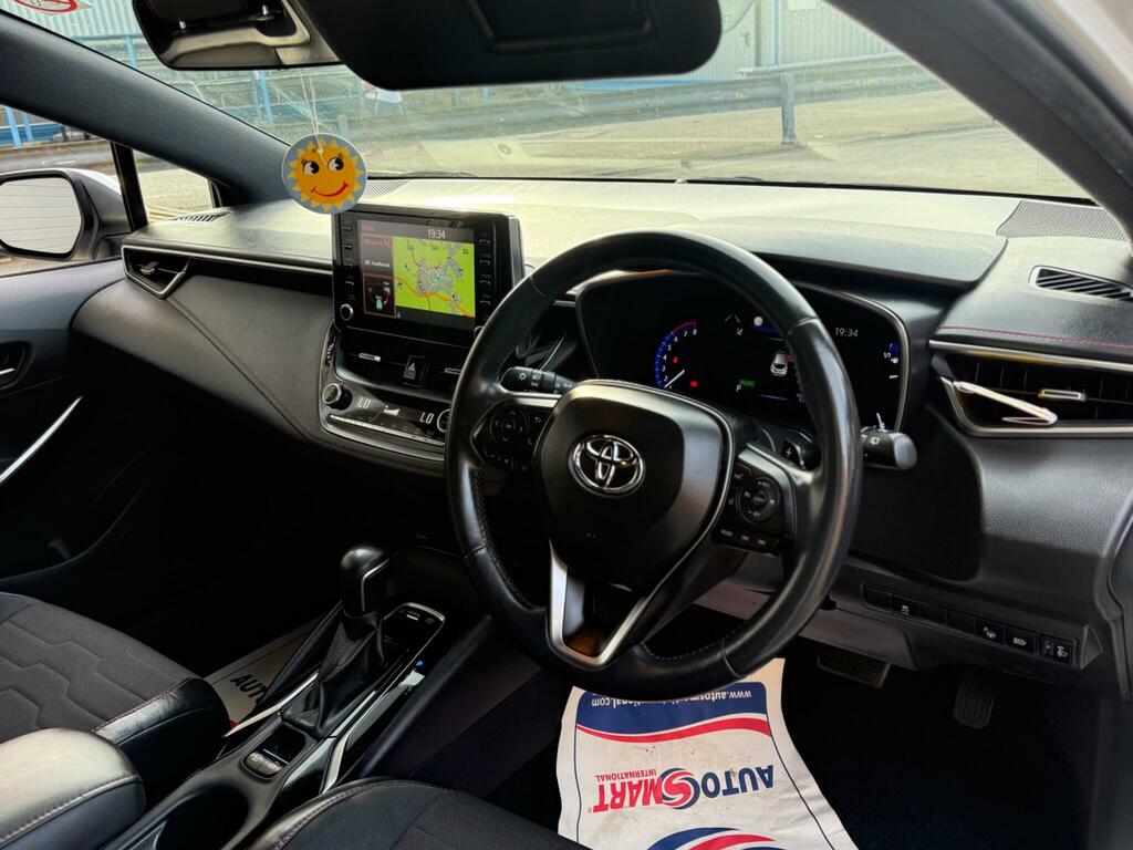 Toyota Corolla 2.0 Vvt-h Excel Cvt Euro 6 Ss LP19ZKV White #3