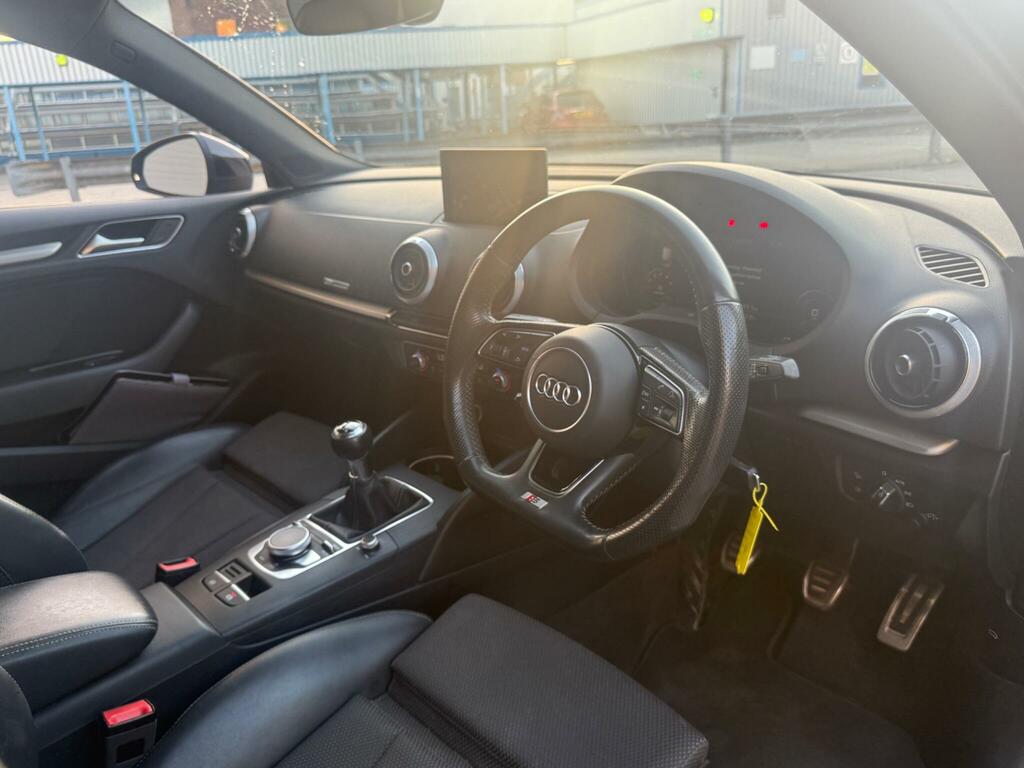 Audi A3 1.5 Tfsi Cod 35 Black Edition Sportback Euro 6 S SJ19UPV Black #3