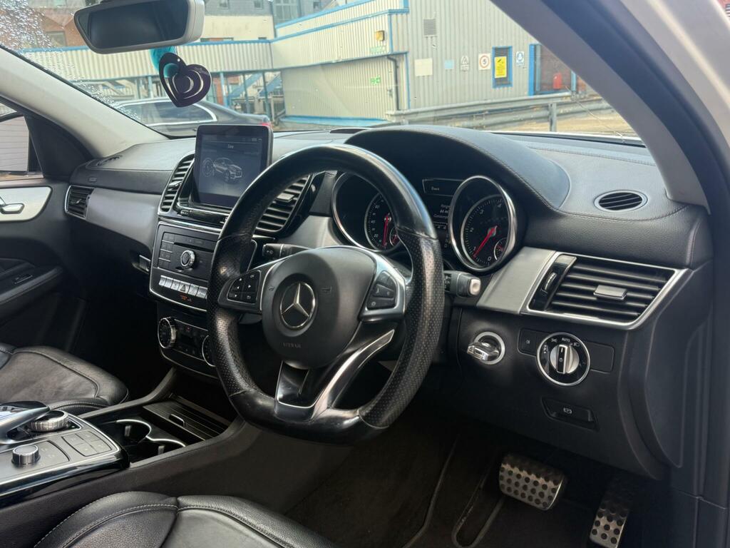 Mercedes-Benz GLE Coupe 3.0 Gle350d V6 Amg Line Coupe G-tronic 4Matic Euro White #4