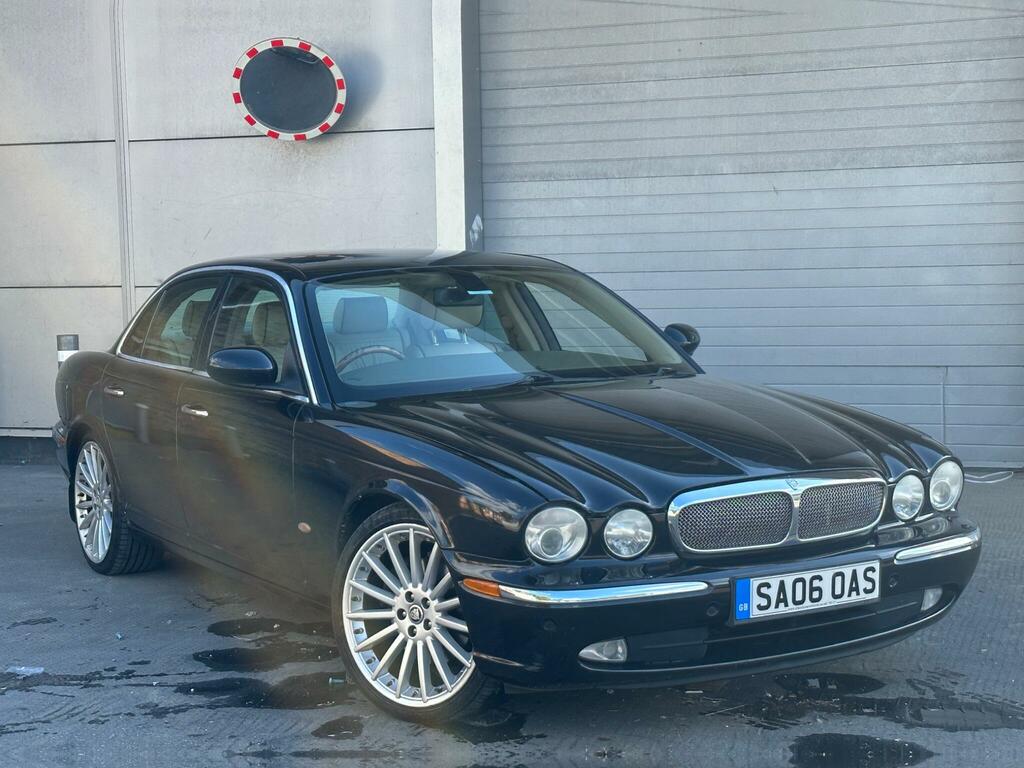 Jaguar XJ Executive Black #10