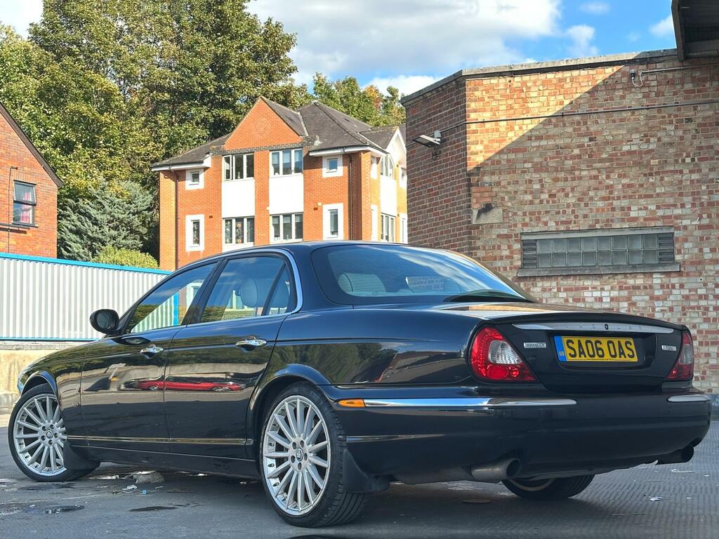 Jaguar XJ 2.7 Tdvi Executive Saloon Silver #2