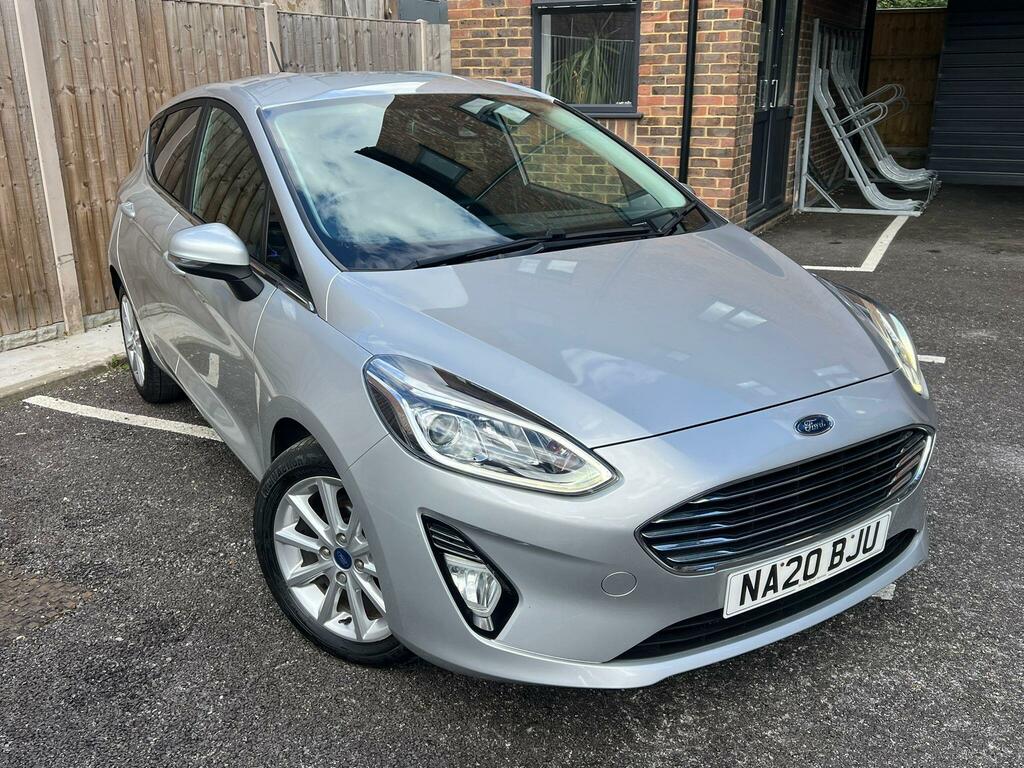 Ford Fiesta 1.0T Ecoboost Titanium Euro 6 Ss Silver