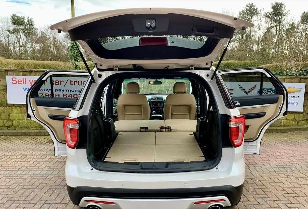 Ford Explorer Suv Red #3