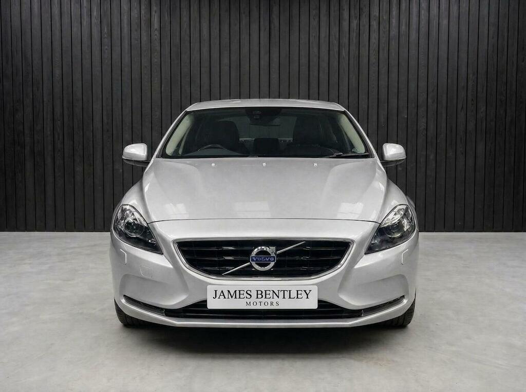 Volvo V40 1.6 D2 Se Lux Nav Euro 5 Ss Silver #3