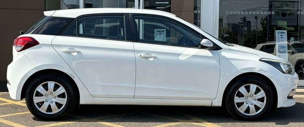 Hyundai I20 1.1 Crdi Blue Drive S Euro 6 Ss White #5