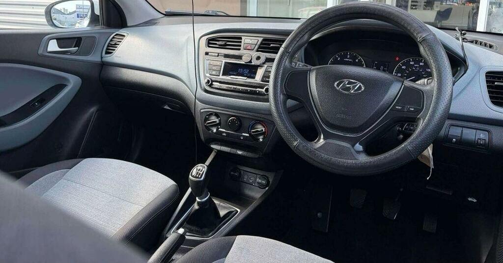 Hyundai I20 I20 Premium Mpi Silver #21