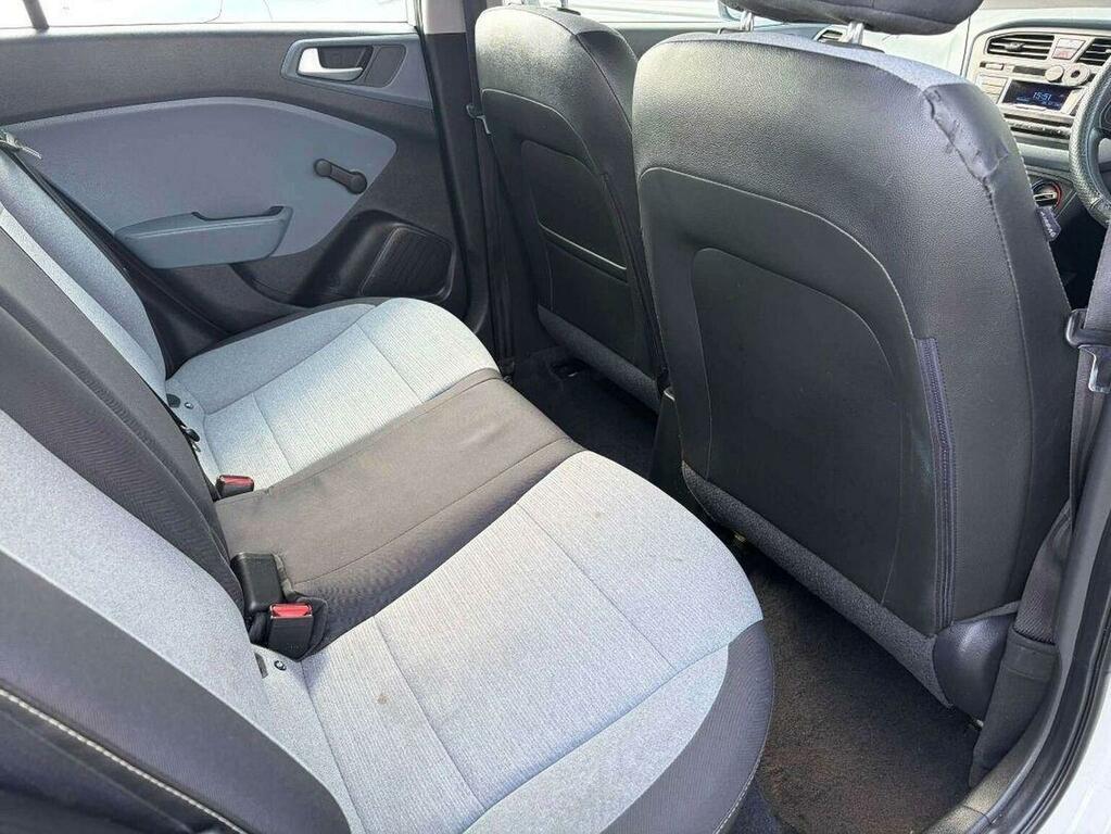 Hyundai I20 I20 Premium Mpi Silver #17