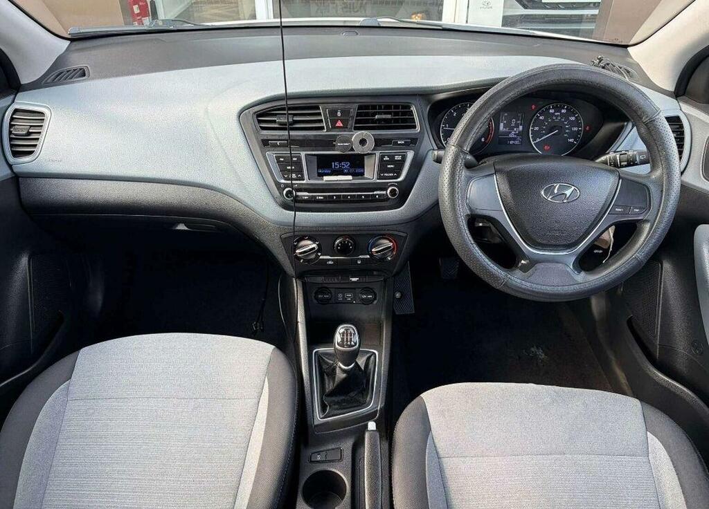 Hyundai I20 I20 Premium Mpi Silver #10