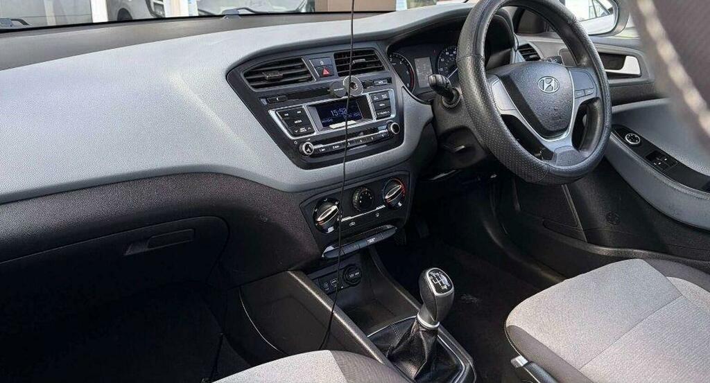 Hyundai I20 I20 Premium Mpi Silver #22