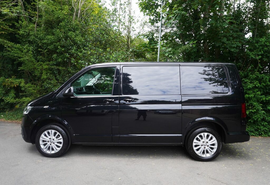 Volkswagen Transporter 2.0 Tdi T28 Black #3