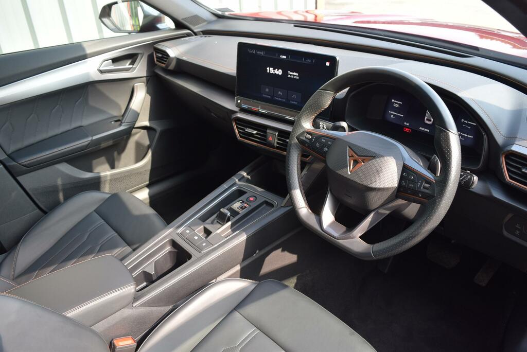 Cupra Formentor 1.5 Tsi 150 V2 Dsg KP74WTJ Red #3