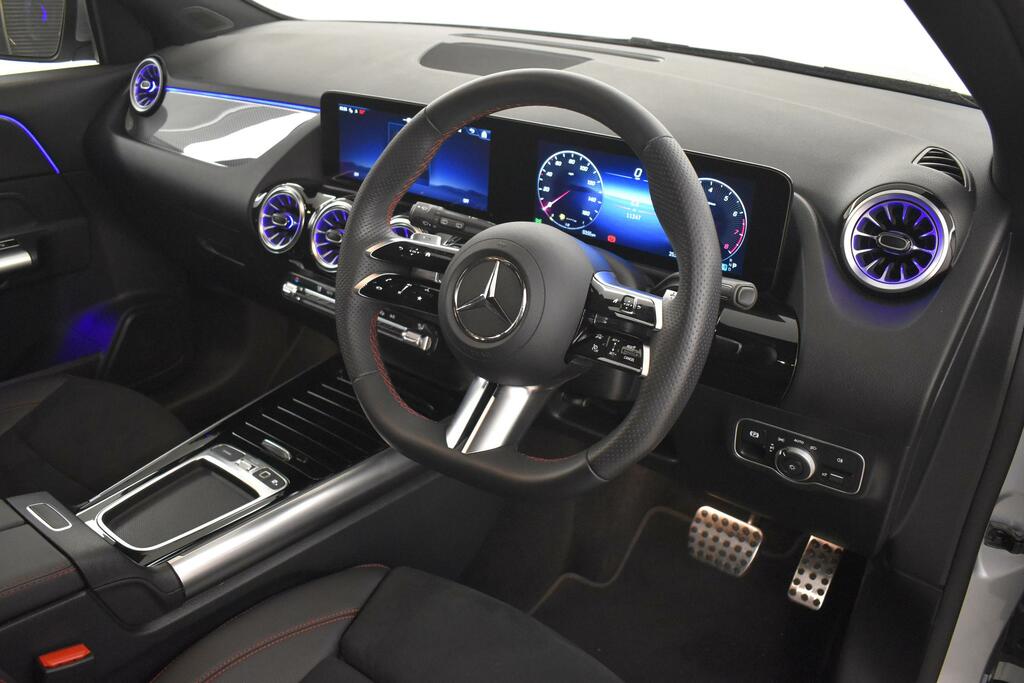 Mercedes-Benz GLA Class Gla 200 Amg Line Executive BJ74XTD Silver #3