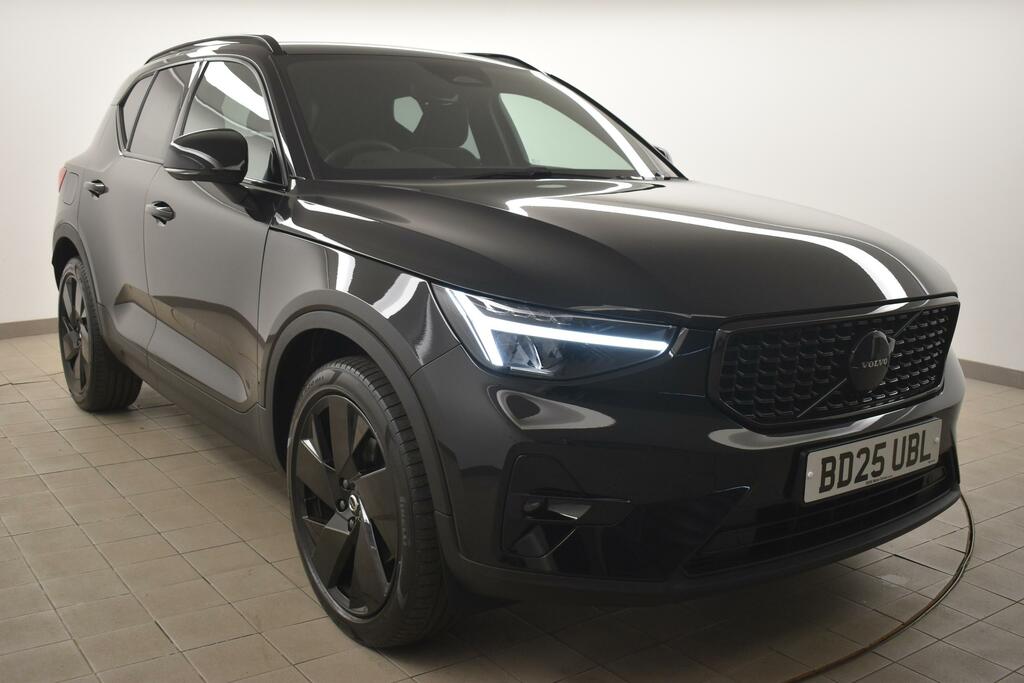 Volvo XC40 2.0 B4p Plus Black Edition Black