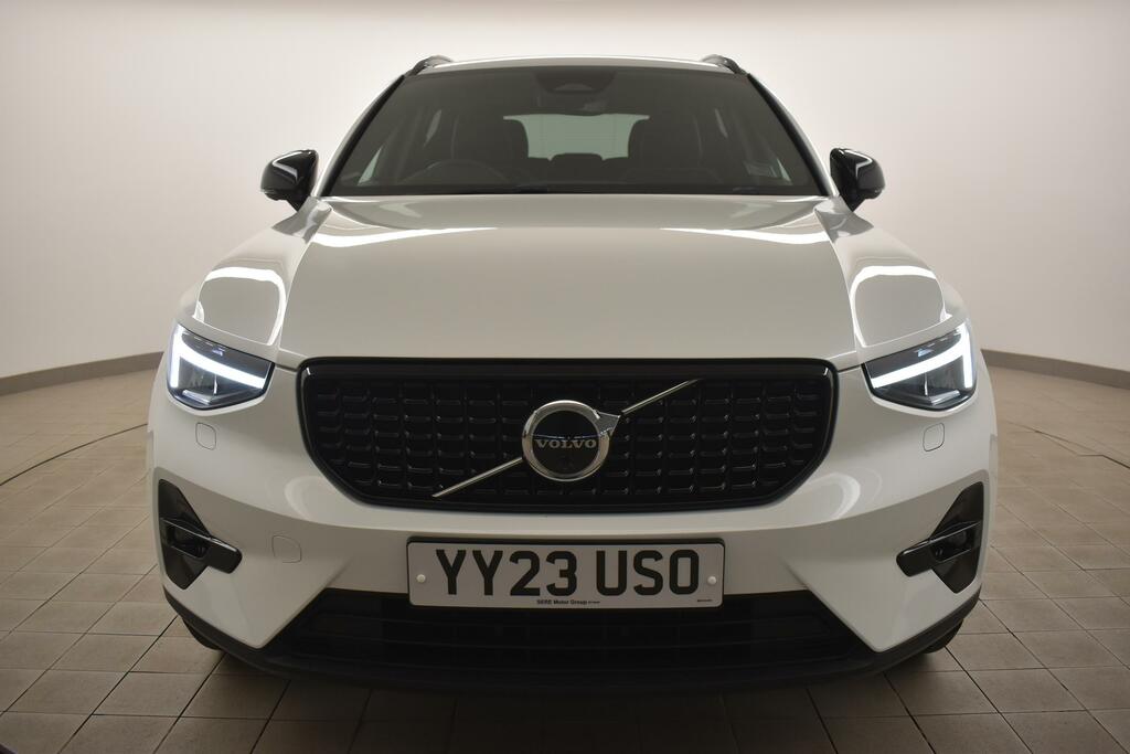 Volvo XC40 2.0 B4p Ultimate Dark YY23USO White #5