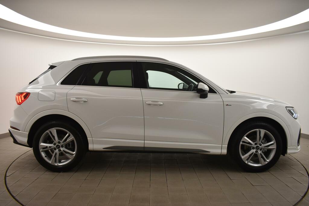 Audi Q3 35 Tfsi S Line S Tronic RV23XFX White #2