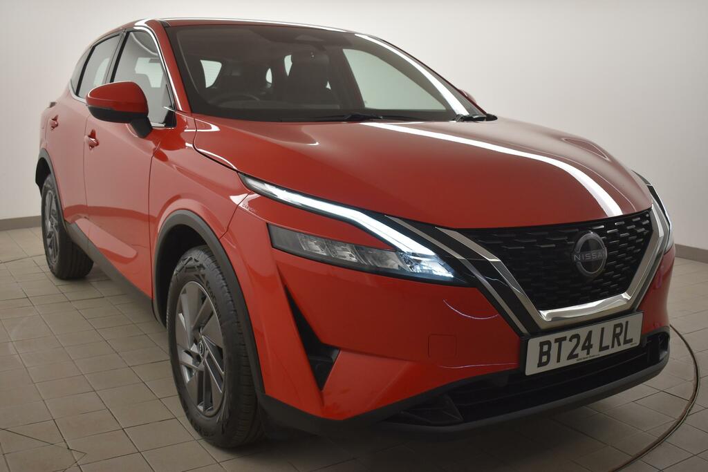 Nissan Qashqai 1.3 Dig-t Mh Acenta Premium Red