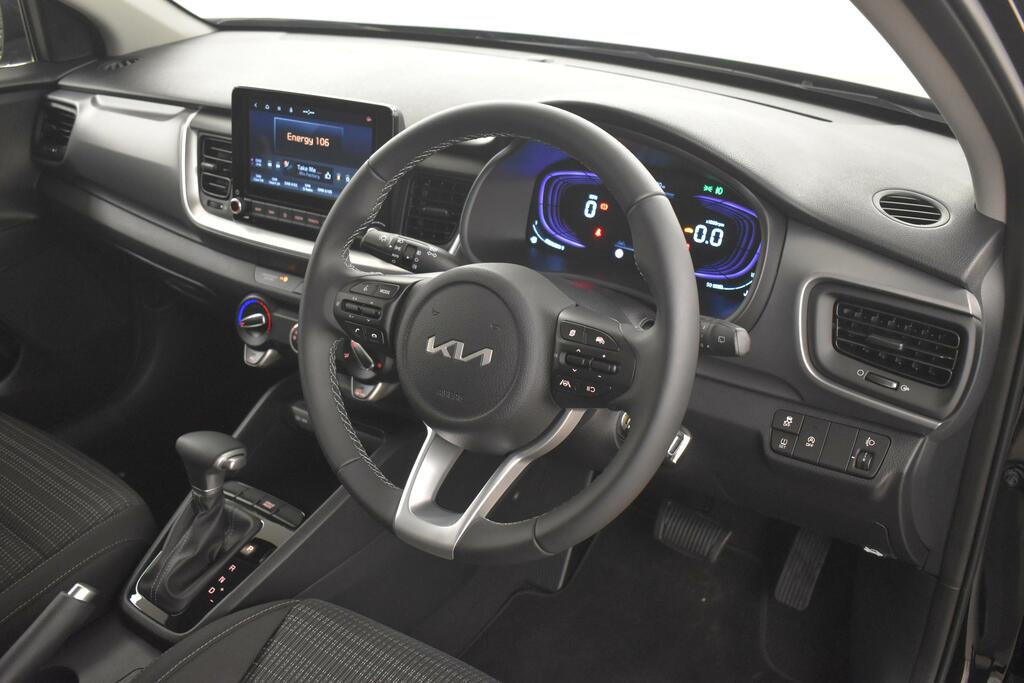 Kia Stonic 1.0T Gdi 98 2 Dct Black #3