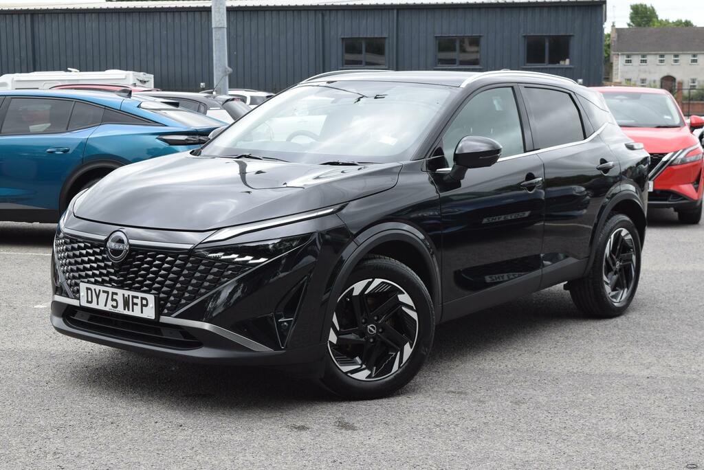 Nissan Qashqai 1.3 Dig-t Mh N-connecta DY75WFP Black #6