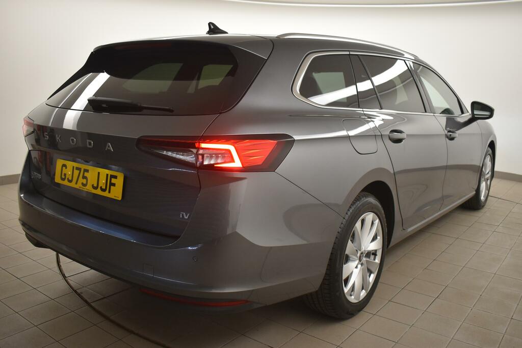 Skoda Superb 1.5 Tsi Iv Se Technology Dsg GJ75JJF Grey #4