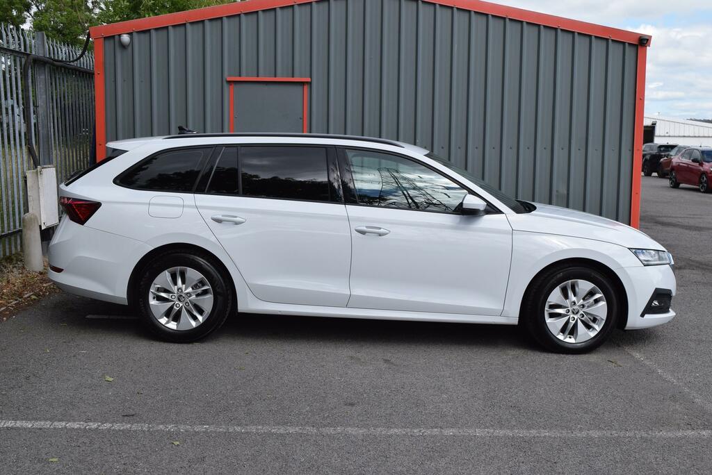 Skoda Octavia 1.0 Tsi Se Technology White #2