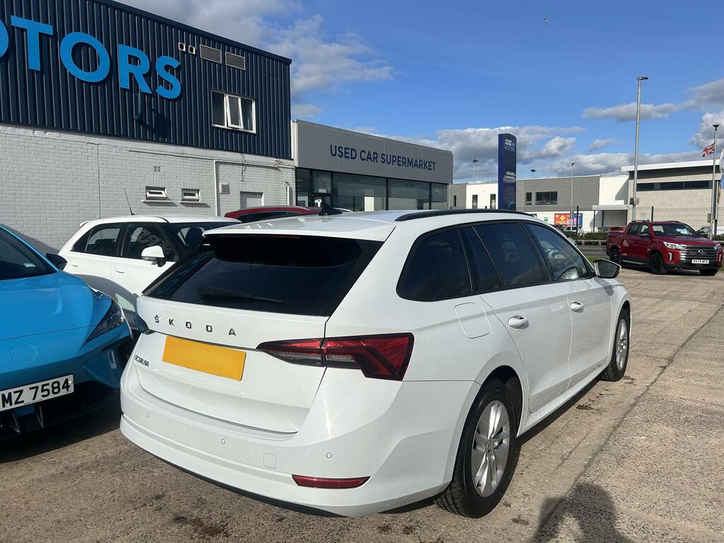 Skoda Octavia 1.0 Tsi Se Technology White #4