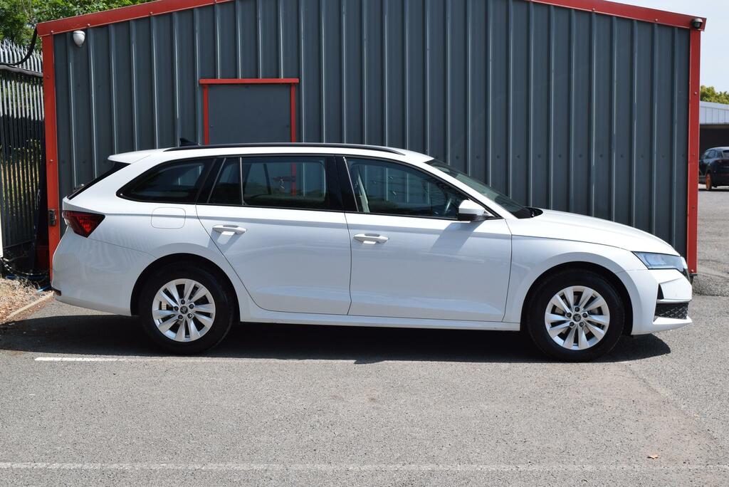 Skoda Octavia 2.0 Tdi 150 Se Technology Dsg GJ75LXM White #2